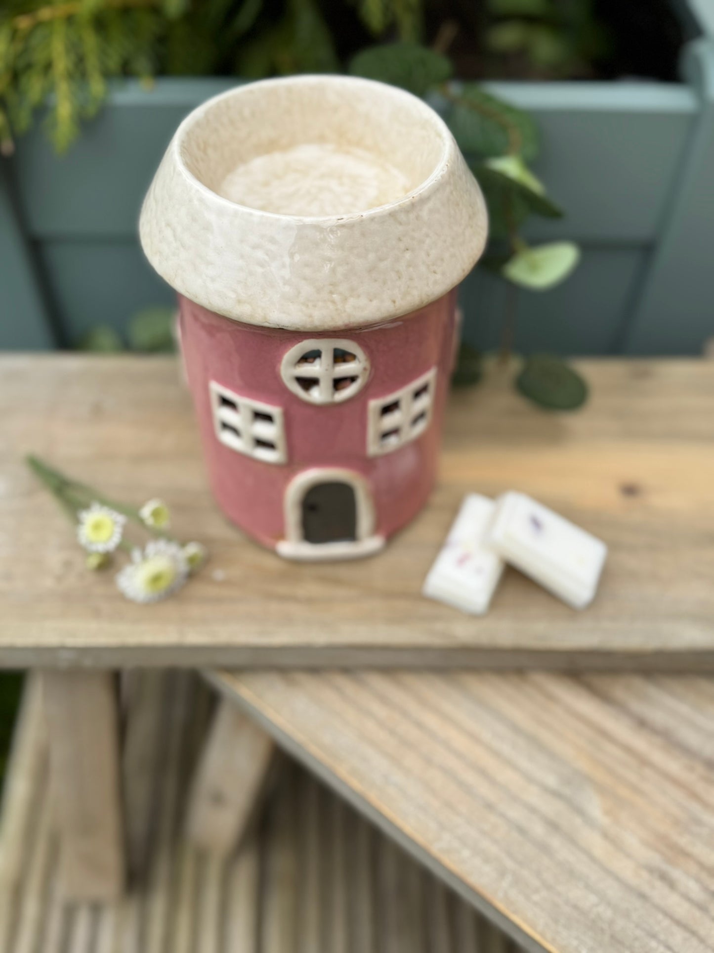 Village Pottery Ceramic Wax Warmer Round House "Windows" Pink