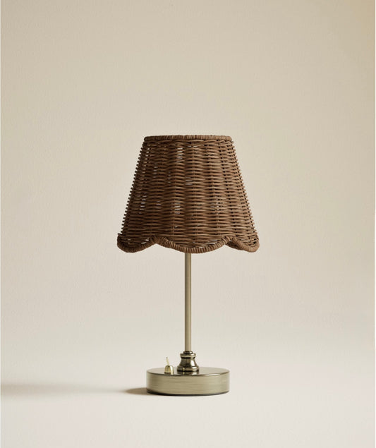Wicker Scallop Rechargeable table Lamp
