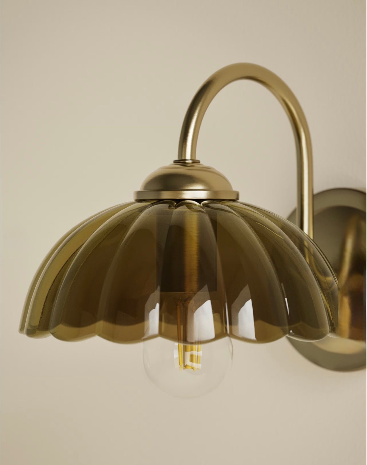 Glass Scallop Wall Light - Green